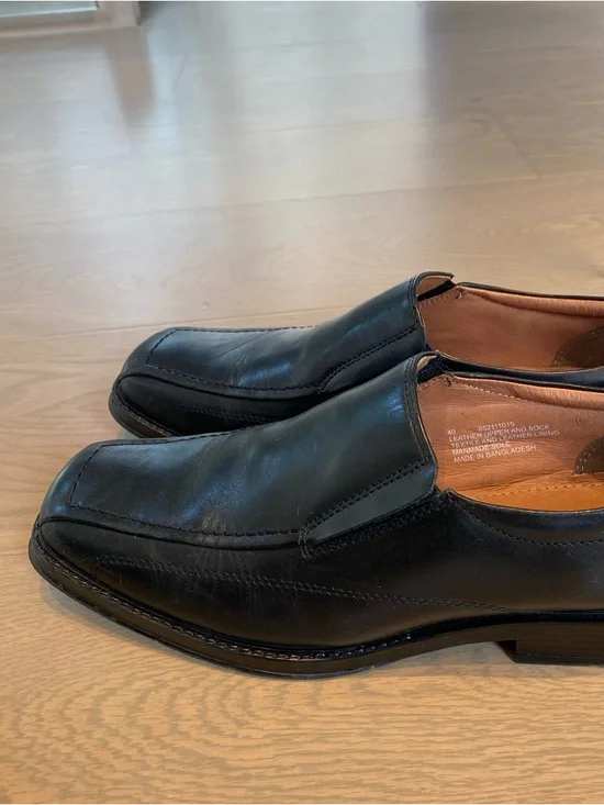 Men’s Left Right Black 100 % Genuine Leather Slip-On Dress Shoes - Picture 5 of 6